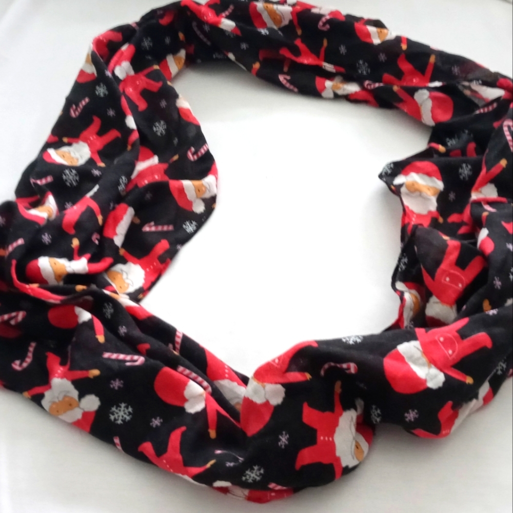 Cejon Santa Scarf
